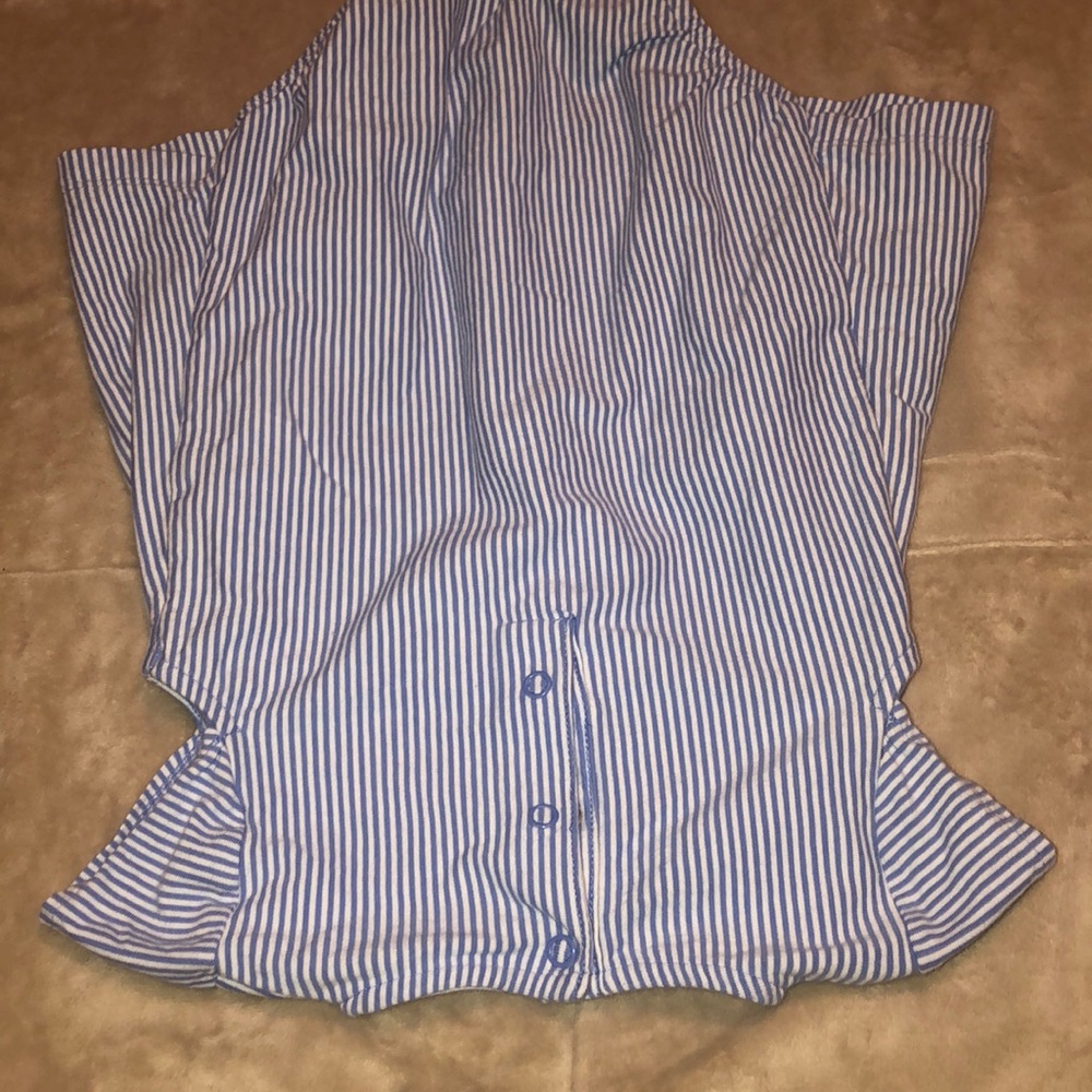 24 m Carter’s one piece - Picture 4 of 6